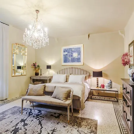Historic Garden Retreat In