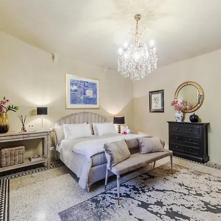 Apartment In Lucca With Private Garden